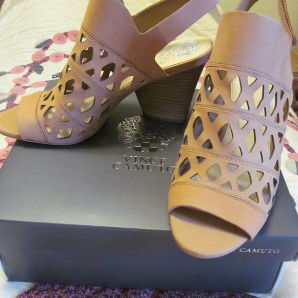 New Vince Camuto nubuck heeled sandals Deverly - Picture 8 of 15